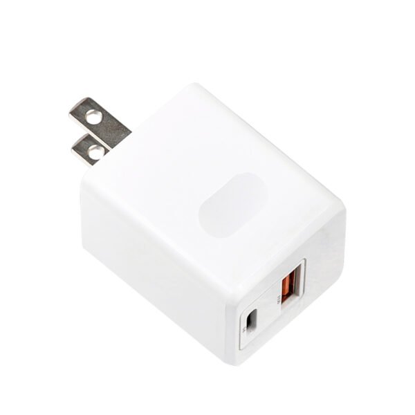 USB Charger 1 USB-C + 1 USB-A PD20W  UC002Q20 - Image 3