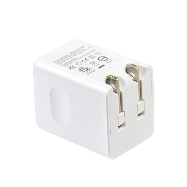 USB Charger 1 USB-C + 1 USB-A PD20W  UC002Q20 - Image 4