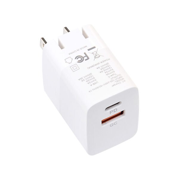 USB Charger 1 USB-C + 1 USB-A PD30W  UC007Q30 - Image 2