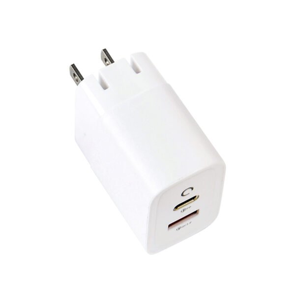 USB Charger 1 USB-C + 1 USB-A PD20W  UC016Q20 - Image 4